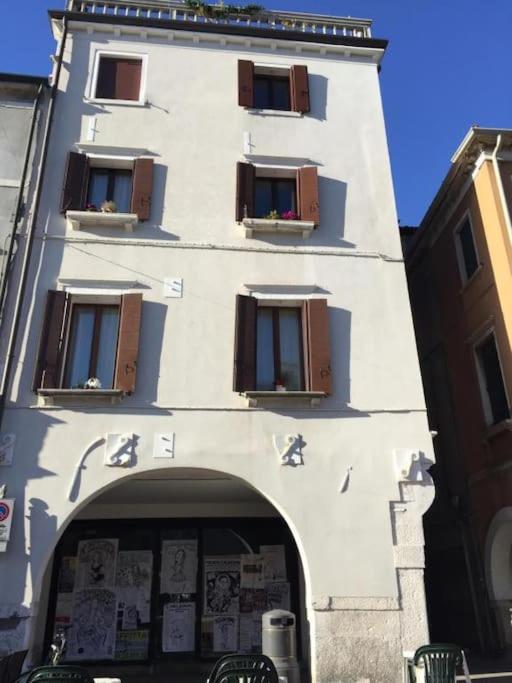 Casa Manuela Non Turisti Ma Ospiti Apartment Chioggia Ngoại thất bức ảnh