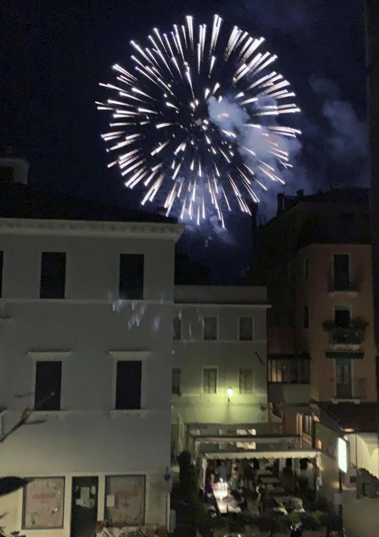 Casa Manuela Non Turisti Ma Ospiti Apartment Chioggia Ngoại thất bức ảnh