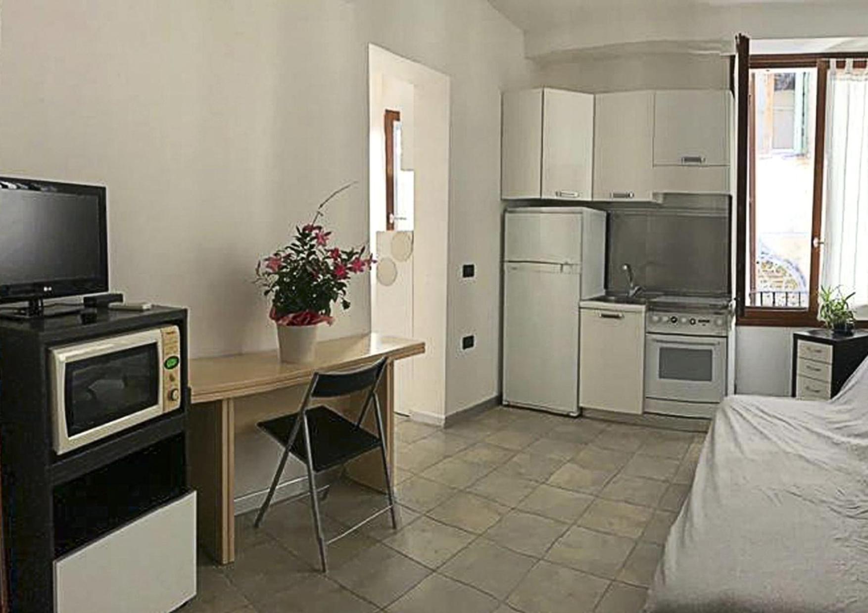 Casa Manuela Non Turisti Ma Ospiti Apartment Chioggia Ngoại thất bức ảnh